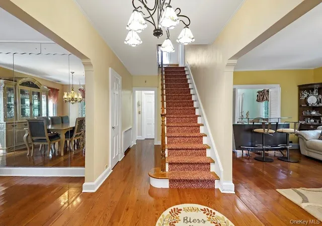 2nd image of 32 Parkway Cir, Mount Vernon, NY 10552 | MLS# 901516