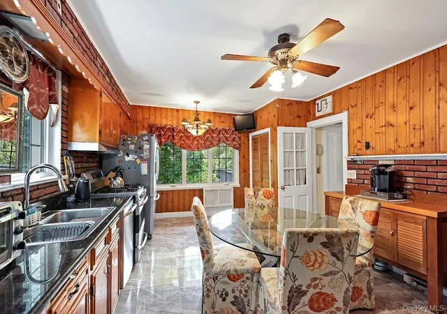 5th image of 32 Parkway Cir, Mount Vernon, NY 10552 | MLS# 901516