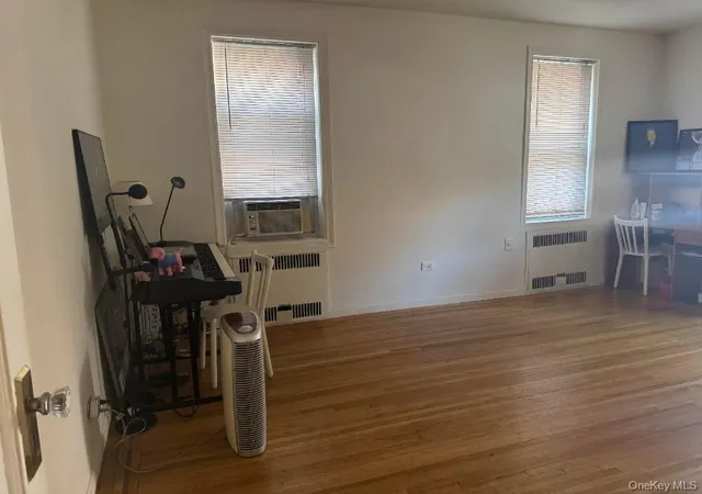 2nd image of 141-25 Northern Blvd, Flushing, NY 11354