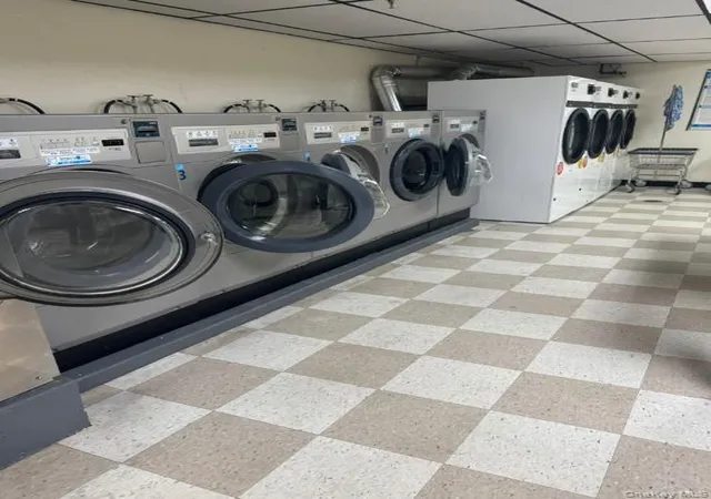 3rd image of 141-25 Northern Blvd #C4, Flushing, NY 11354 | MLS# 902199