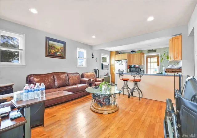 4th image of 2347 Roosevelt Ave, Hempstead, NY 11554 | MLS# 902530