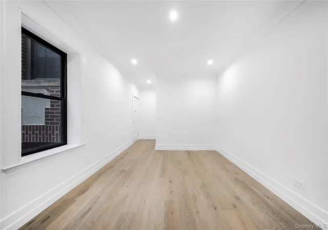 4th image of 31-14 Crescent St #5B, Astoria, NY 11106 | MLS# 902685