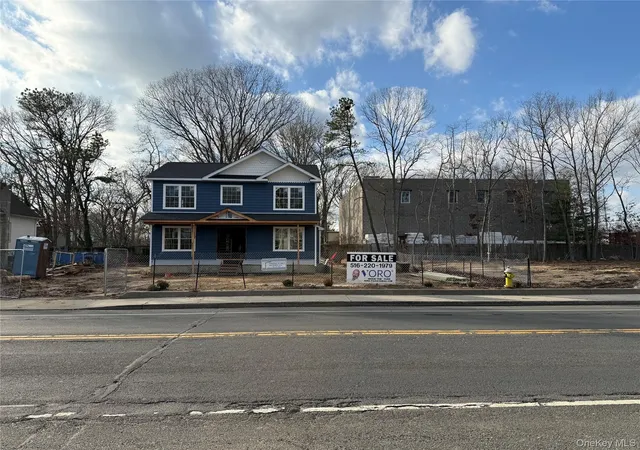 1st image of 494 Islip Ave, Islip, NY 11751 | MLS# 902760