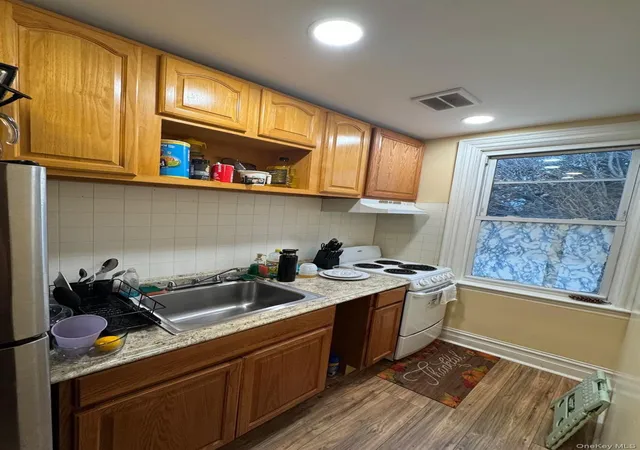 5th image of 10155 116Th St, South Richmond Hill, NY 11419 | MLS# 902865