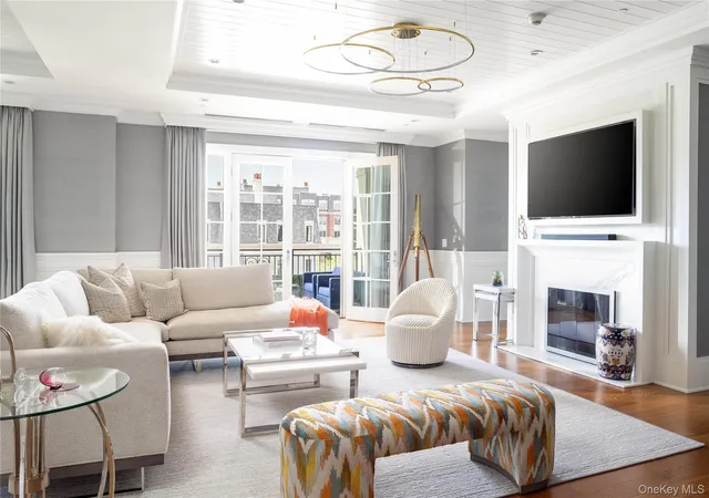 2nd image of 2000 Royal Ct #2103/2105, New Hyde Park, NY 11040 | MLS# 903044