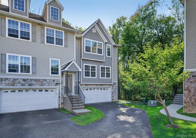 Photo 2 of Sale Pending at 26 Seeley Bull St, Monroe, NY 10950 | MLS# 903152 | Listing updated on 2025-10-20
