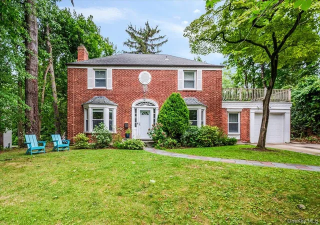 2nd image of 113 Old Mill Rd, North Hempstead, NY 11023 | MLS# 903378
