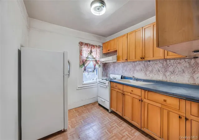 3rd image of 10312 114Th St, South Richmond Hill, NY 11419 | MLS# 903907