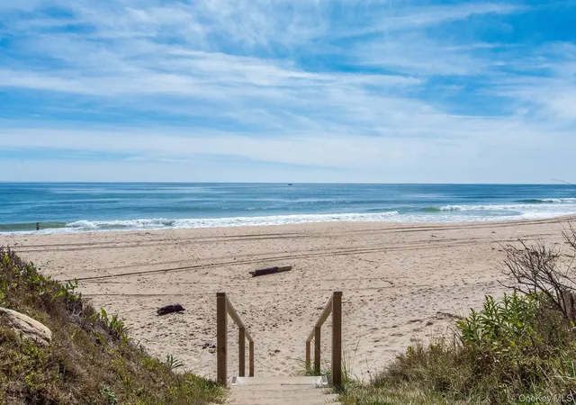 35th image of 161 Monroe Dr, East Hampton, NY 11954 | MLS# 904058
