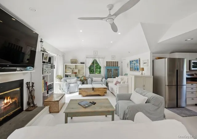 5th image of 161 Monroe Dr, East Hampton, NY 11954 | MLS# 904058