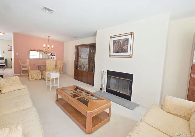 Photo 4 of Condo for sale at 12 Soundview St, Rye Town, NY 10573 | MLS# 904226 | Listing updated on 2026-10-01