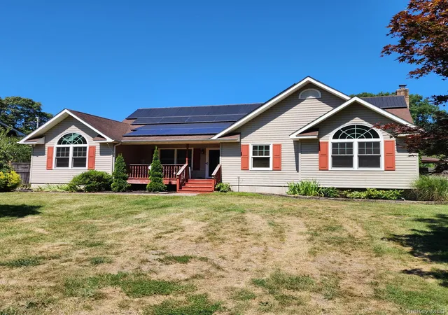 1st image of 289 Carleton Dr E, Shirley, NY 11967 | MLS# 904512