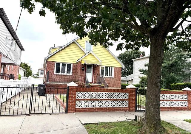 2nd image of 133 41 123 St, South Ozone Park, NY 11420 | MLS# 904639