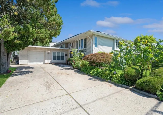 2nd image of 3357 Lawrence Ave, Oceanside, NY 11572 | MLS# 904729