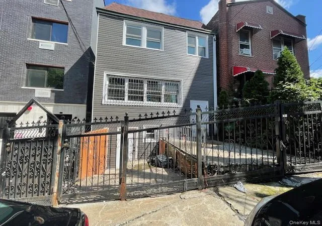 Photo 1 of Multi family home for sale at 1802 Palisade Pl, Bronx, NY 10453 | MLS# 904764 | Listing updated on 2026-07-16