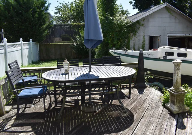 16th image of 2462 Marine Pl, Hempstead, NY 11710 | MLS# 904779