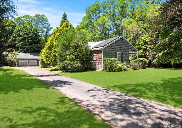 2nd image of 26 S Menantic Rd, Shelter Island, NY 11964 | MLS# 905186
