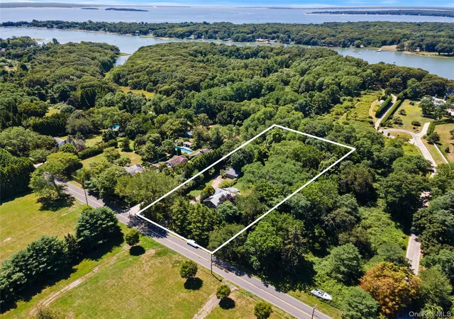 3rd image of 26 S Menantic Rd, Shelter Island, NY 11964 | MLS# 905186