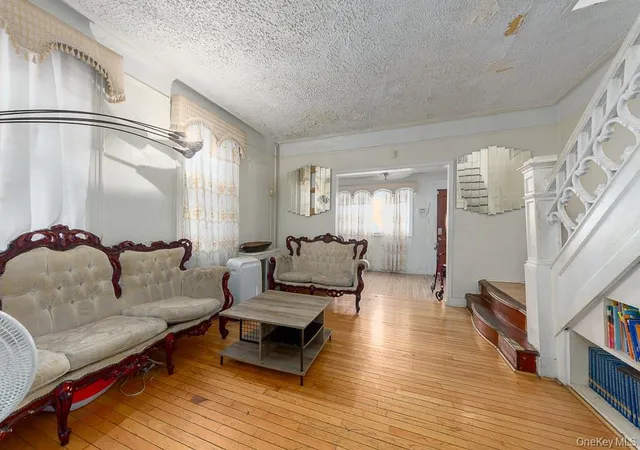 Photo 2 of Sale Pending at 8913 Bedell Ln, Brooklyn, NY 11236 | MLS# 905194 | Listing updated on 2026-01-29