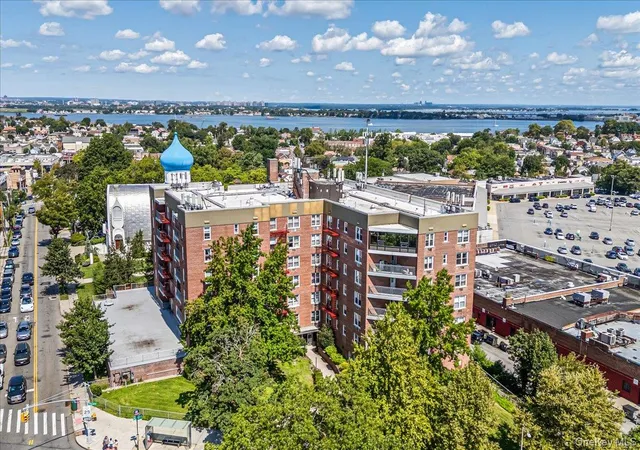 Homes for sale in New York, NY | 151-05 Cross Island Pkwy #6C, New York, NY 11357 | MLS# 905243