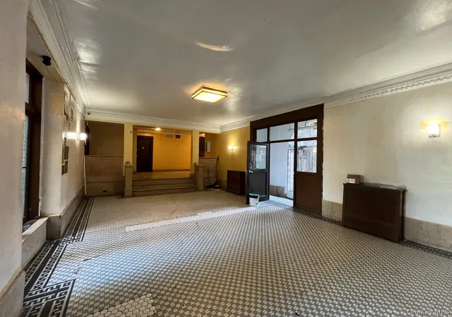 4th image of 97-52 75Th St, New York, NY 11416