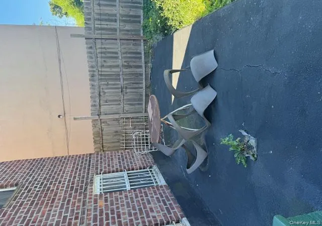 Listing Photo 4 - Condo for sale in building located at 841 E 226th St, Bronx, NY 10466