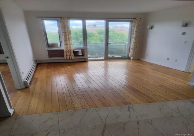 5th image of 13621 Latimer Pl #3K, New York, NY 11354 | MLS# 905716