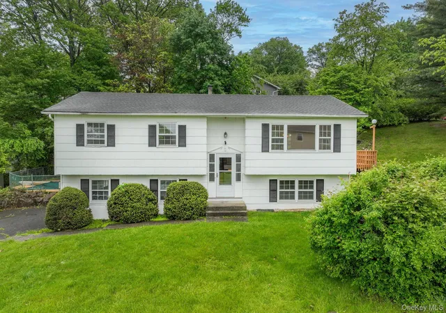 1st image of 1 S Delaware Dr, Nyack, NY 10960 | MLS# 905914