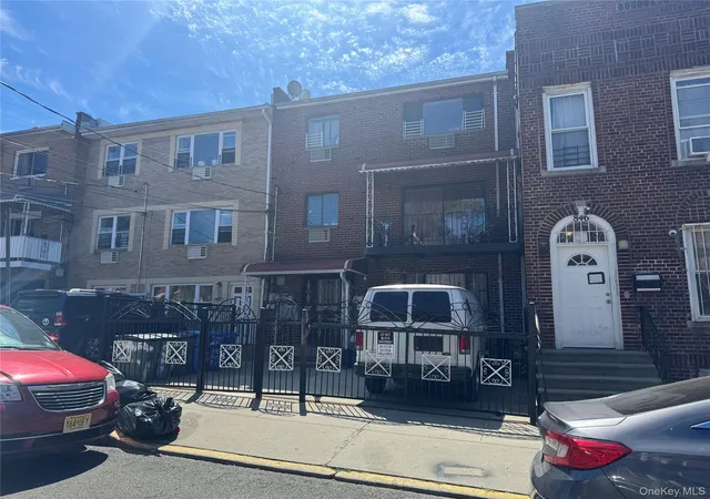 Photo 2 of Sale Pending at 848 E 214th Street, Bronx, NY 10467 | MLS# 906079 | Listing updated on 2026-02-11