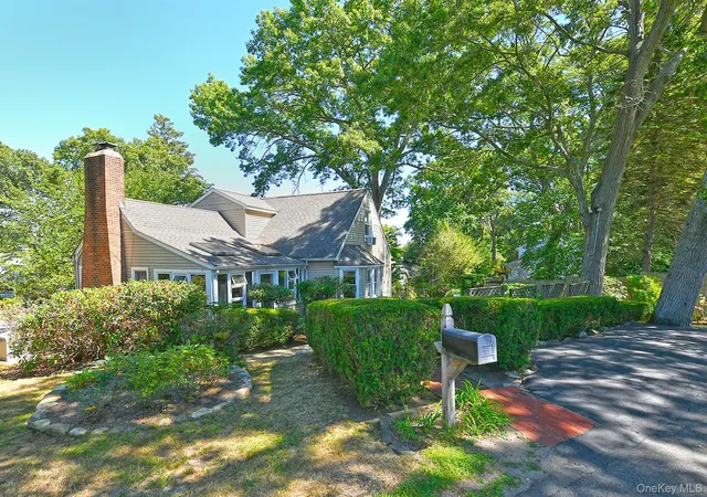 5th image of 121 Van Buren Dr, Centerport, NY 11721 | MLS# 906164