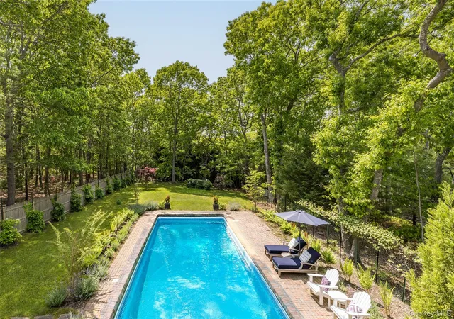 4th image of 29 Oyster Pond Ln, East Hampton, NY 11937 | MLS# 906542