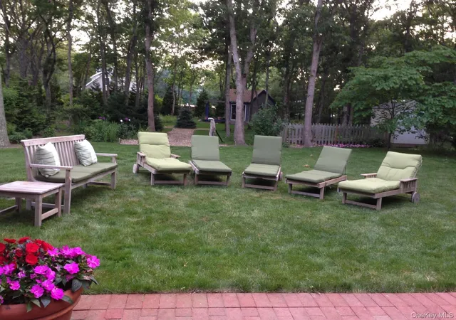3rd image of 11 West Dr, East Hampton, NY 11937 | MLS# 907077