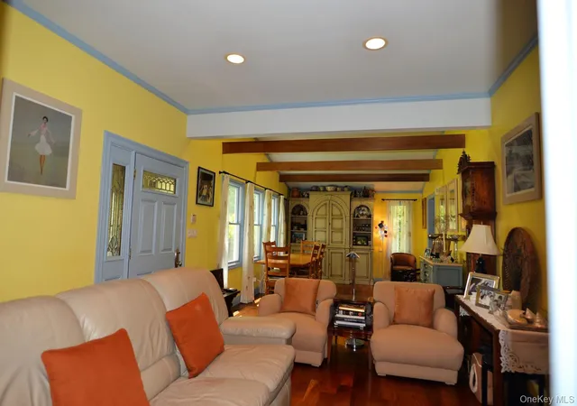 5th image of 11 West Dr, East Hampton, NY 11937 | MLS# 907077
