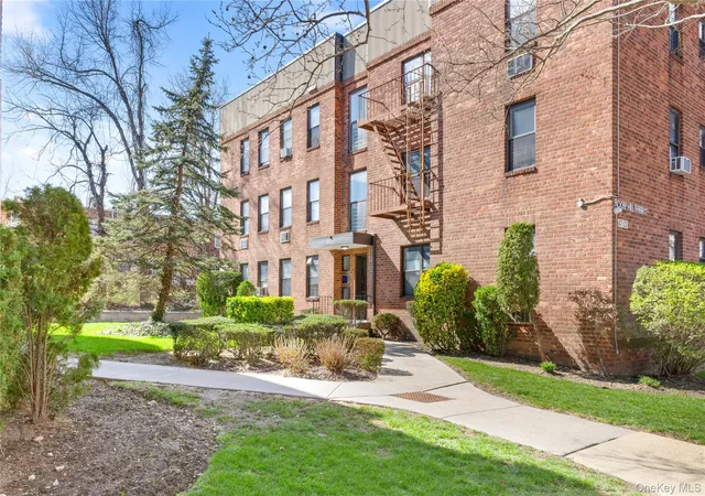Homes for sale in New York, NY | 47 22 215th Place, New York, NY 11364 | Houzeo