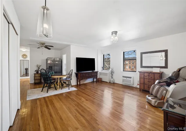 Homes for sale in New York, NY | 47 22 215th Pl #2B, New York, NY 11364 | MLS# 908517
