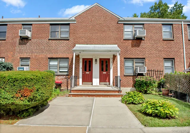 8th image of 21 29 Utopia Pkwy #Upstairs, Whitestone, NY 11357 | MLS# 908684