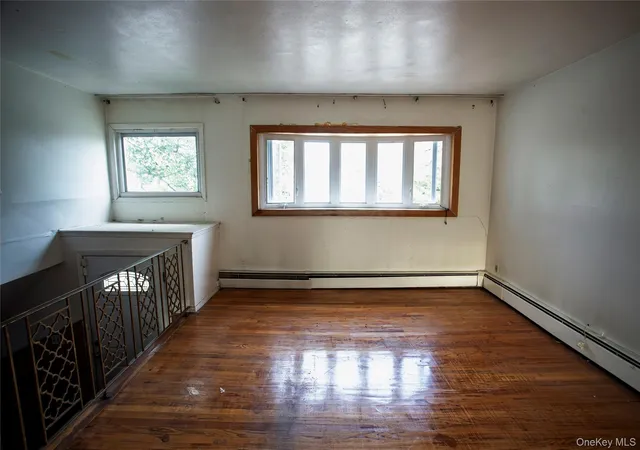 3rd image of 292 Westside Ave, Hempstead, NY 11520 | MLS# 908958