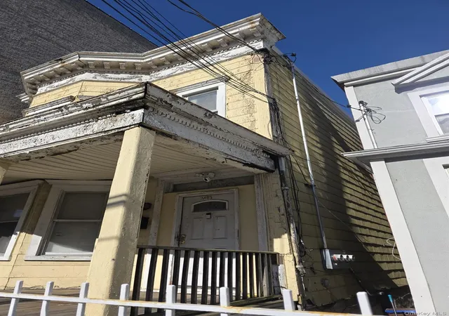 1st image of 3083 Heath Ave, Bronx, NY 10463 | MLS# 909159