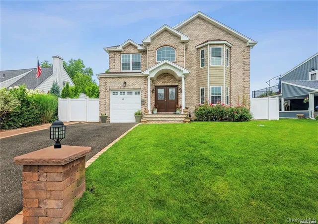 Single family home for sale at 45 Meeting Ln, Hicksville, NY 11801 | MLS# 909235 | Listing updated on 2026-09-06