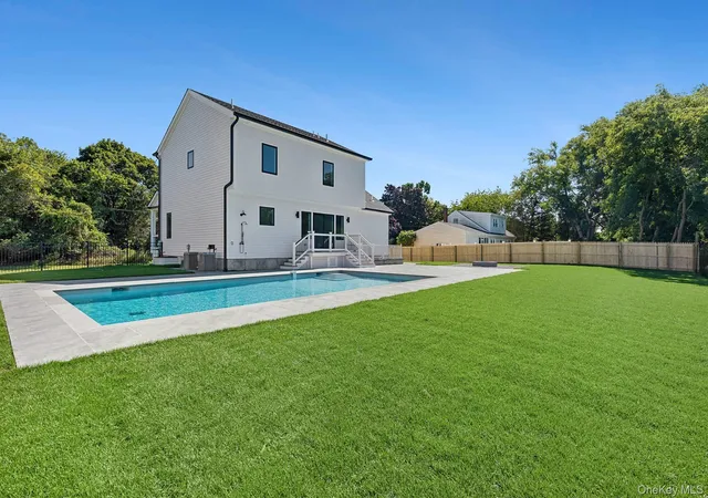 4th image of 1900 Gillette Dr, Southold, NY 11939 | MLS# 909423