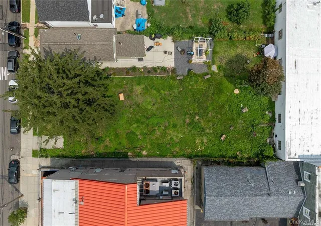 3rd image of 150-12 12 Ave, New York, NY 10001 | MLS# 909472