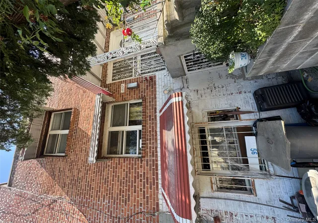 2nd image of 1017 E 229 Street, Bronx,, Bronx, NY 10466 | MLS# 909569