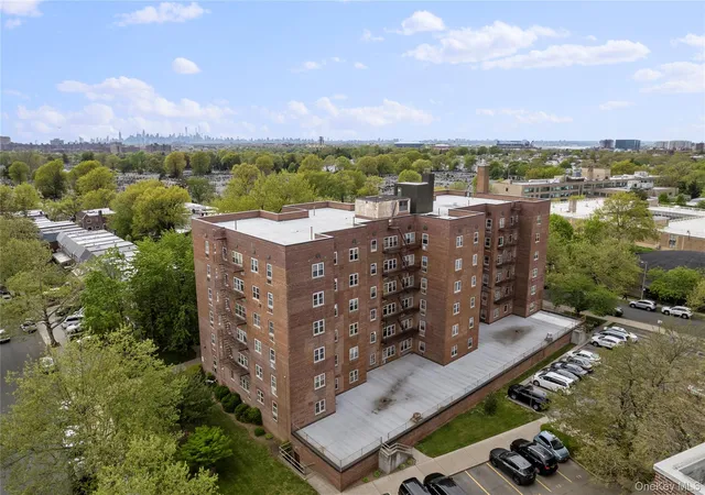 4th image of 144-55 Melbourne Ave, New York, NY 11367