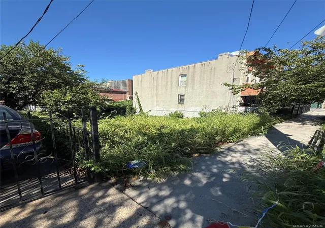 2nd image of 1371 1373 Dumont Ave, New York, NY 11208 | MLS# 910609