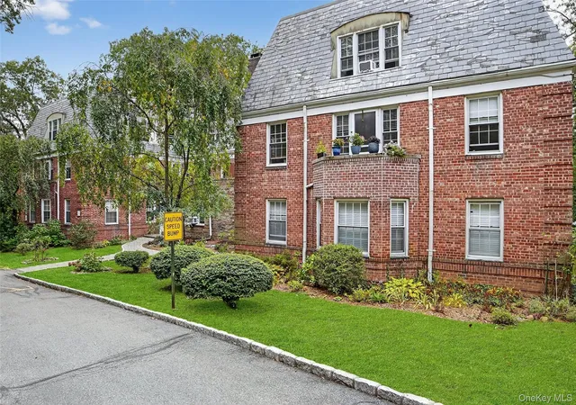 Homes for sale in Greenburgh, NY | 64 Pinewood Rd #TB, Greenburgh, NY 10530 | MLS# 910680