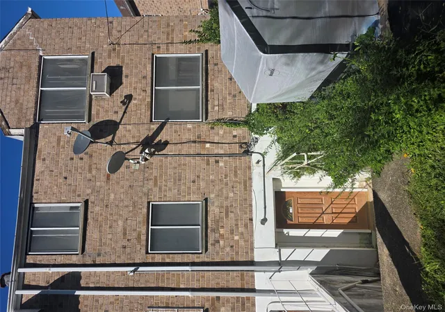Photo 2 of Multi family home for sale at 186 46 139th Avenue, Springfield Gardens, NY 11413 | MLS# 910936 | Listing updated on 2026-04-13