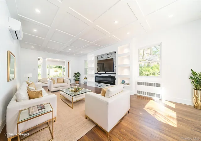 Photo 3 of Single family home for sale at 8632 Midland Pkwy, New York, NY 11432 | MLS# 910967 | Listing updated on 2026-08-23