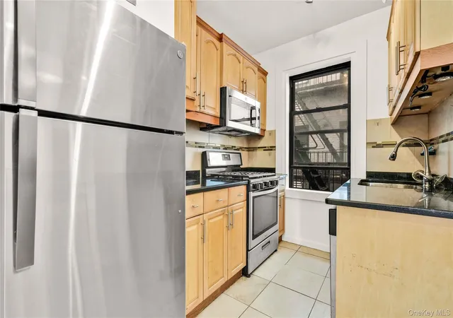5th image of 21-28 35Th #2A, Astoria, NY 11105 | MLS# 910994
