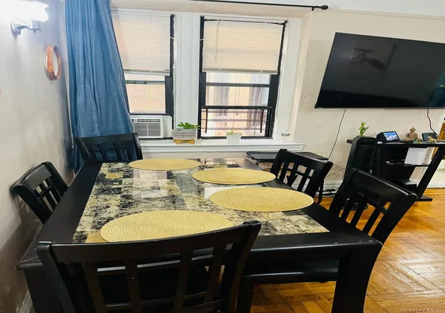 5th image of 3721 80Th St, New York, NY 11372