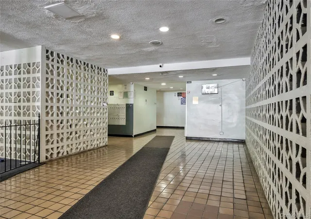 3rd image of 83-30 Vietor Ave, New York, NY 11373